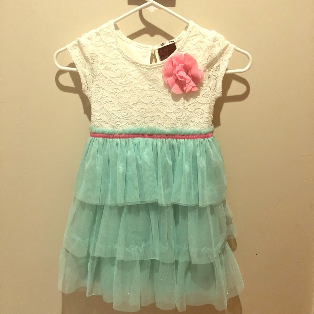 Girls dress